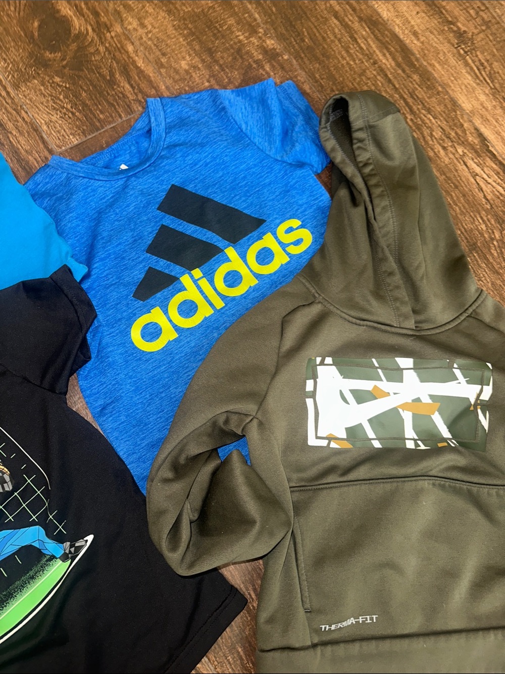 Boys 4T Shirt Bundle | Adidas Under Armour Graphic Tees, tanks & Hoodie Lot - Picture 6 of 7